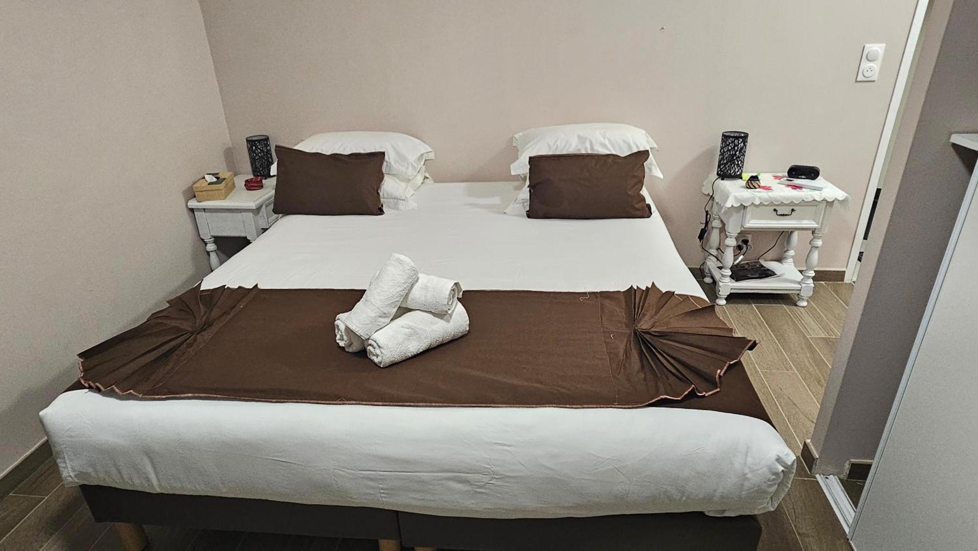 Saint-Barthélemy-de-Vals Esprit Etape B&B 외부 사진