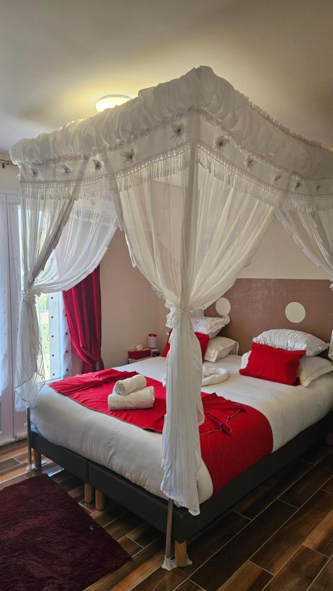 Saint-Barthélemy-de-Vals Esprit Etape B&B 외부 사진